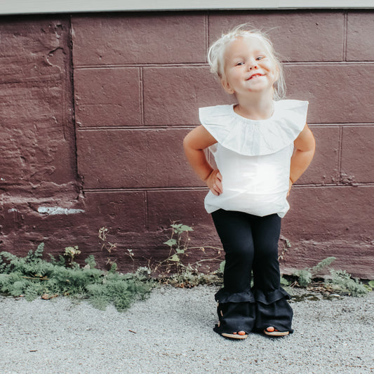 Baby girl off-white ruffle collar top