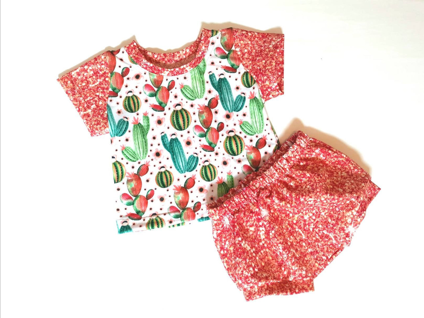 Baby girl cactus and faux glitter t-shirt and bummies set