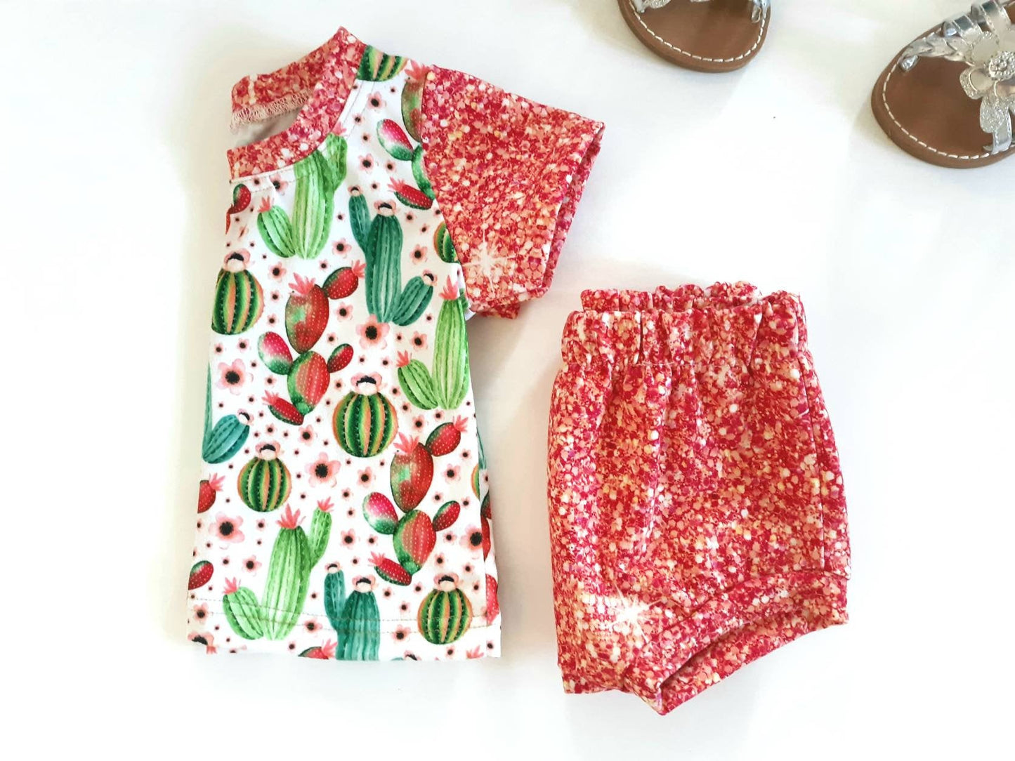 Baby girl cactus and faux glitter t-shirt and bummies set